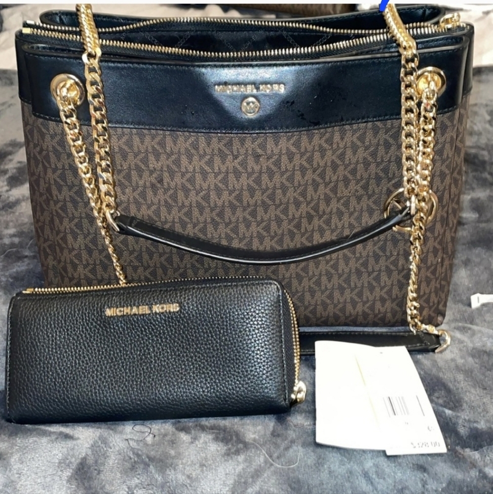 2 MK Bag Sets -like new - Picture 2 of 2